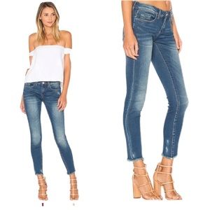 BLANK NYC • Skinny Classique Raw Hem Ankle Jeans • Size 27